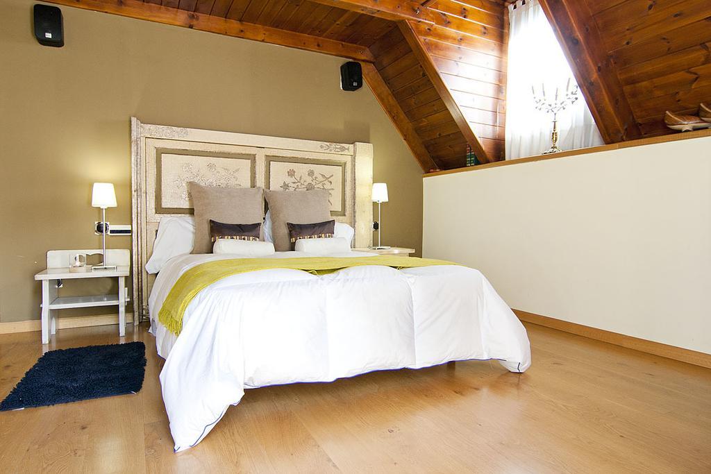 Casa Lola Pirene Villa Vielha Bilik gambar